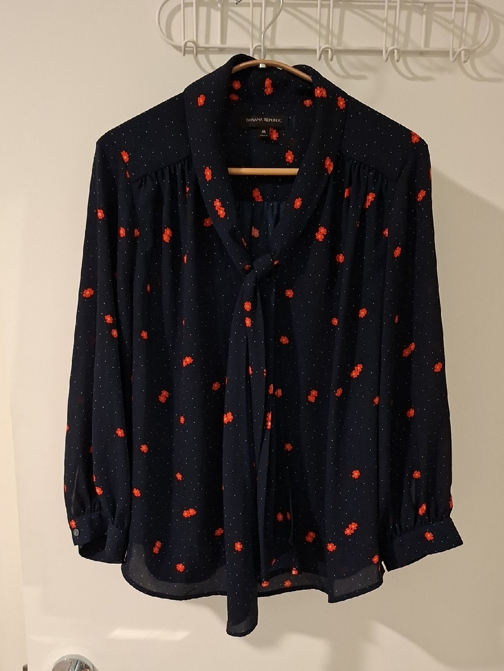 Banana Republic Feminine Tie-neck Navy Blouse with Red Floral Print (Size M)